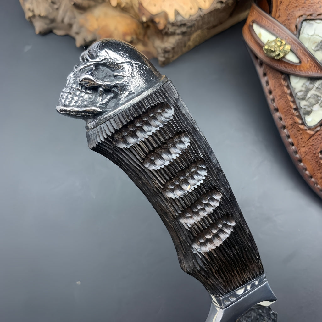 Damascus Steel Fixed Blade Knife - DMS04 - A reliable and versatile product for various needs