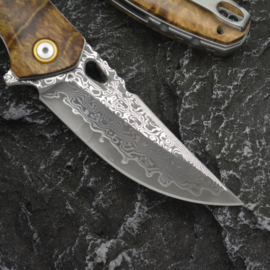 VG10 Damascus Pocket Knife - DMF17 - A reliable and versatile product for various needs