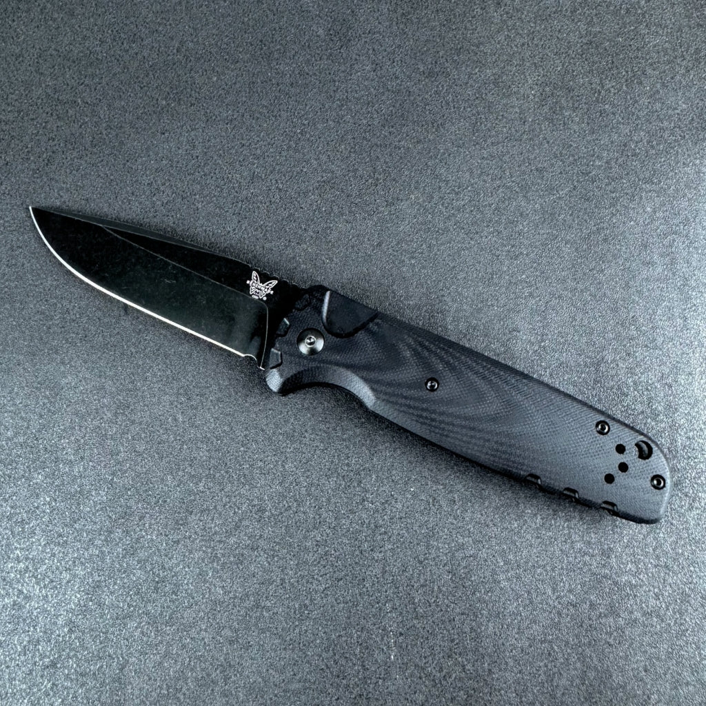 Benchmade BM4300 Folding Knife - FK18 - A reliable and versatile product for various needs
