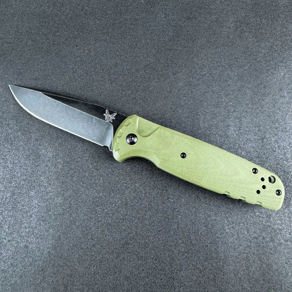 Benchmade BM4300 Folding Knife - FK18 - A reliable and versatile product for various needs